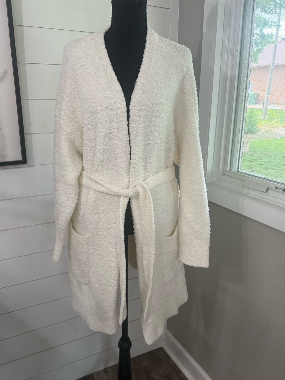 Aerie Fleece Sherpa Robe White Kimono Cardigan Tie Belt Pockets Women’s L